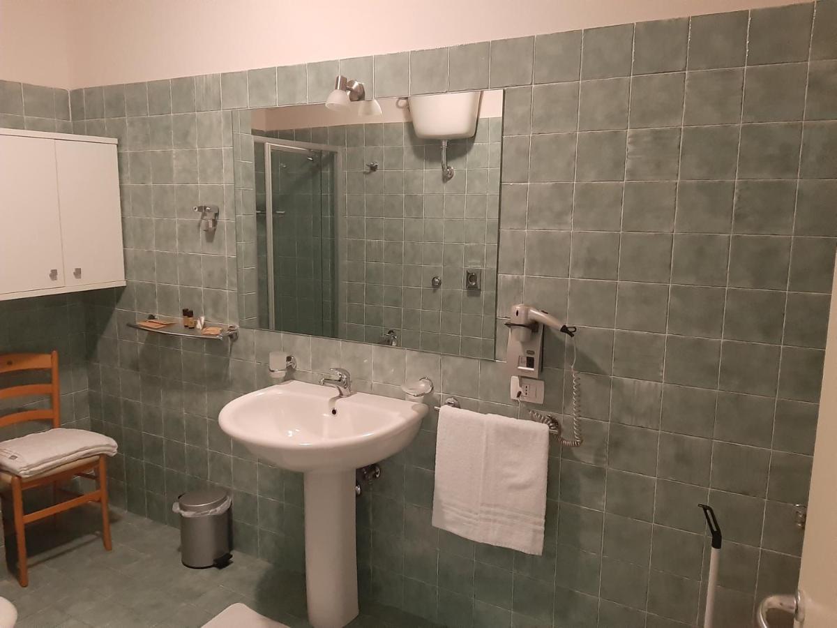 Residence Terme Di San Giacomo Sarnano Zewnętrze zdjęcie